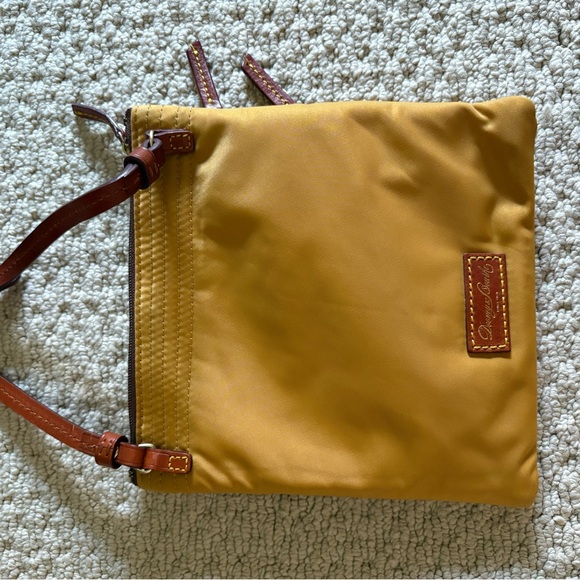 Dooney & Bourke Mustard Crossbody Bag - Picture 2 of 3